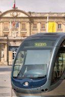 Tramway devant la mairie de Bordeaux -  photo 33-bordeaux.com