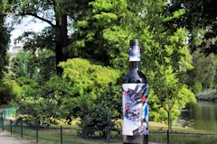 Exposition bouteille décorée : Bordelaise XXL -  photo 33-bordeaux.com