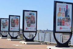 Exposition sur les quais Bordeaux Fête le Vin 2024 | Photo Bernard Tocheport