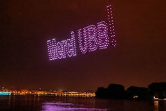 Merci UBB! Bordeaux spectacle drones sur la Garonne | photo Bernard Tocheport