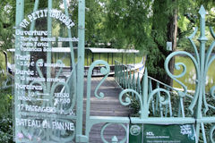 Va Petit Mousse bateau en panne au Jardin public de Bordeaux | Photo Bernard Tocheport