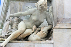 Bordeaux femme représentant la Garonne sur le monument aux Girondins | Photo Bernard Tocheport