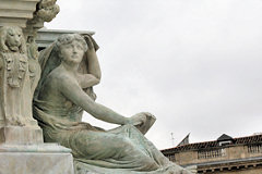 Bordeaux femme symbolisant l'Eloquence - monument aux Girondins | Photo Bernard Tocheport