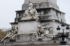 Monument aux Girondins symboles de Bordeaux la Garonne et la Dordogne en 2024 | Photo Bernard Tocheport