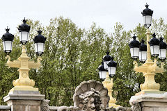 Bordeaux étape intermédiaire rénovation lampadaires du monument aux Girondins | Photo Bernard Tocheport