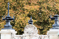 Monument aux Girondins lampadaires sans les lanternes | Photo Bernard Tocheport