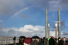 Arc en ciel sur le pont Jacques Chaban Delmas -  photo 33-bordeaux.com