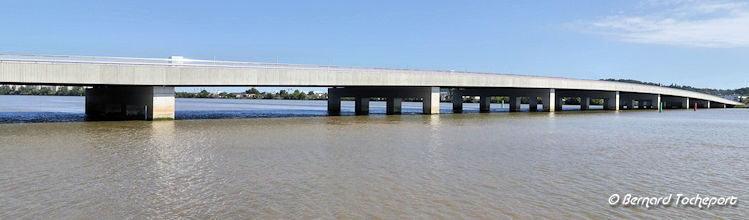 Bordeaux vue sur les 549 mètres du pont Simone Veil | Photo Bernard Tocheport