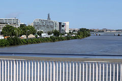 Bordeaux quai de Paludate vu depuis le pont Simone Veil | Photo Bernard Tocheport