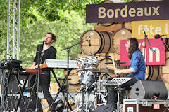 Scène musicale à Bordeaux Fête le Vin 2024 | Photo Bernard Tocheport