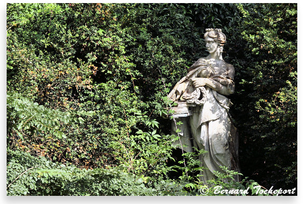 Statue de Calliope au Jardin public de Bordeaux | Photo Bernard Tocheport